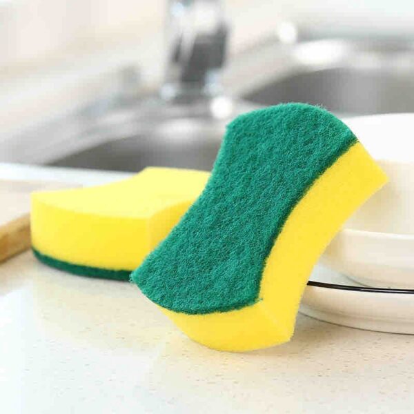 Double-sided cleaning sponge